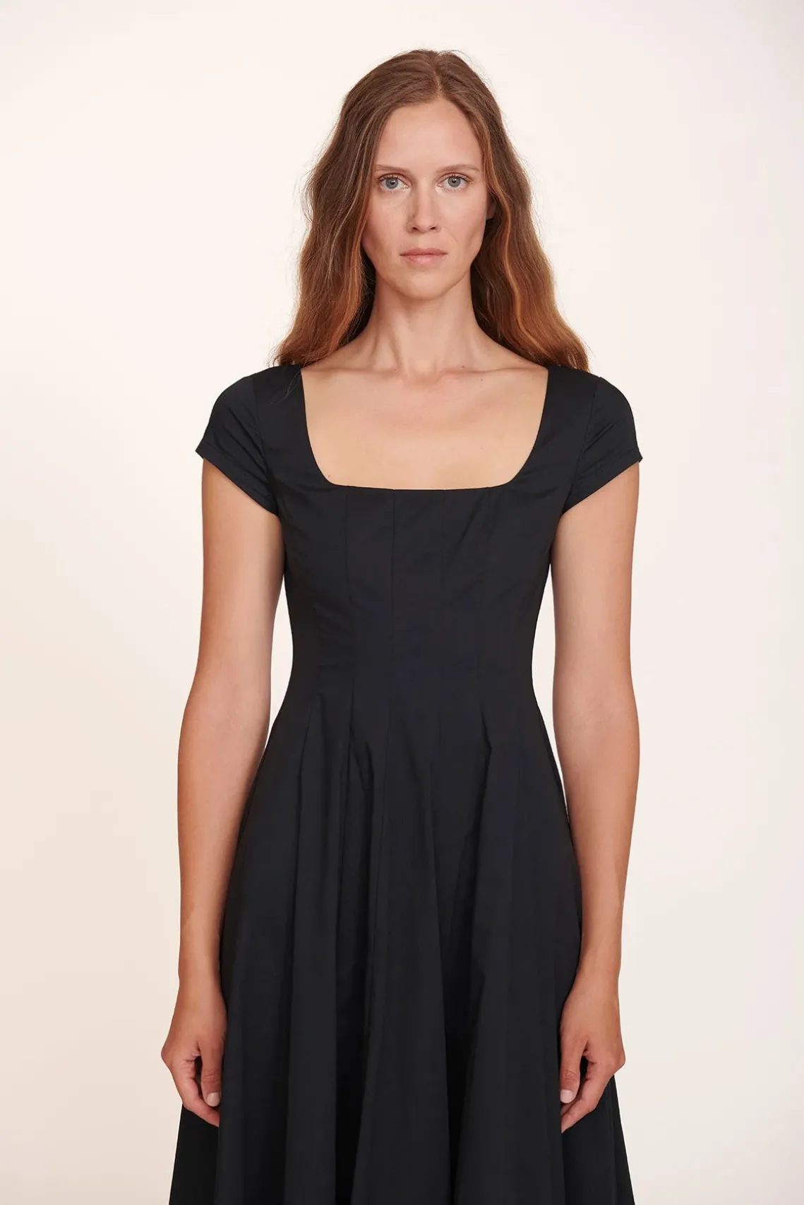 SHORT SLEEVE WELLS DRESS BLACK